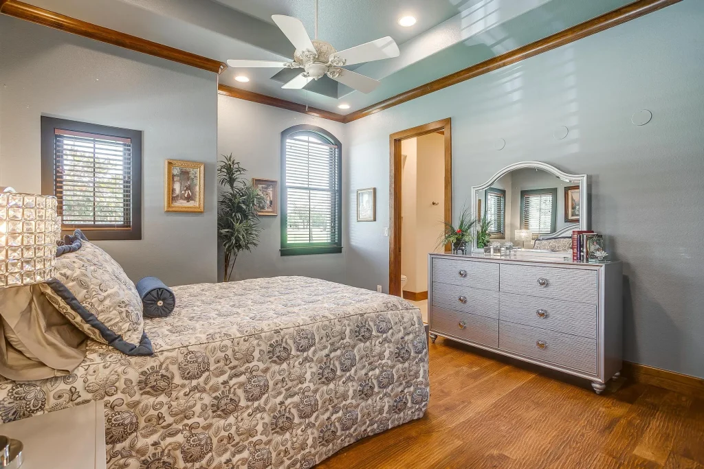 1608 Taylor Bridge Ct - Burleson, TX