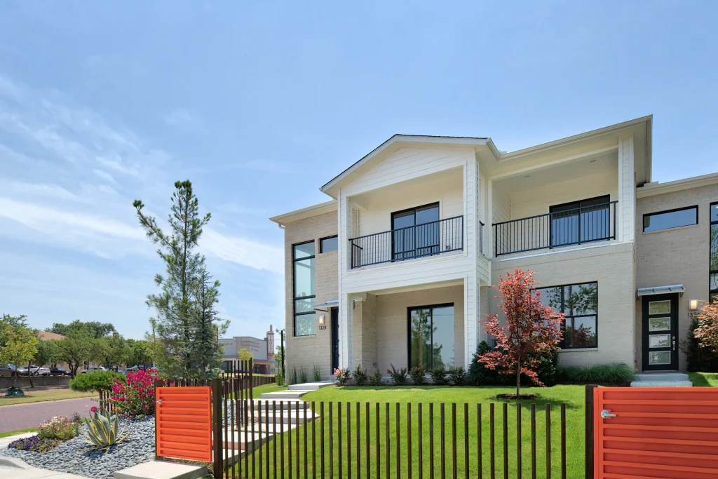 1328 Madeline Place - Fort Worth Townhomes