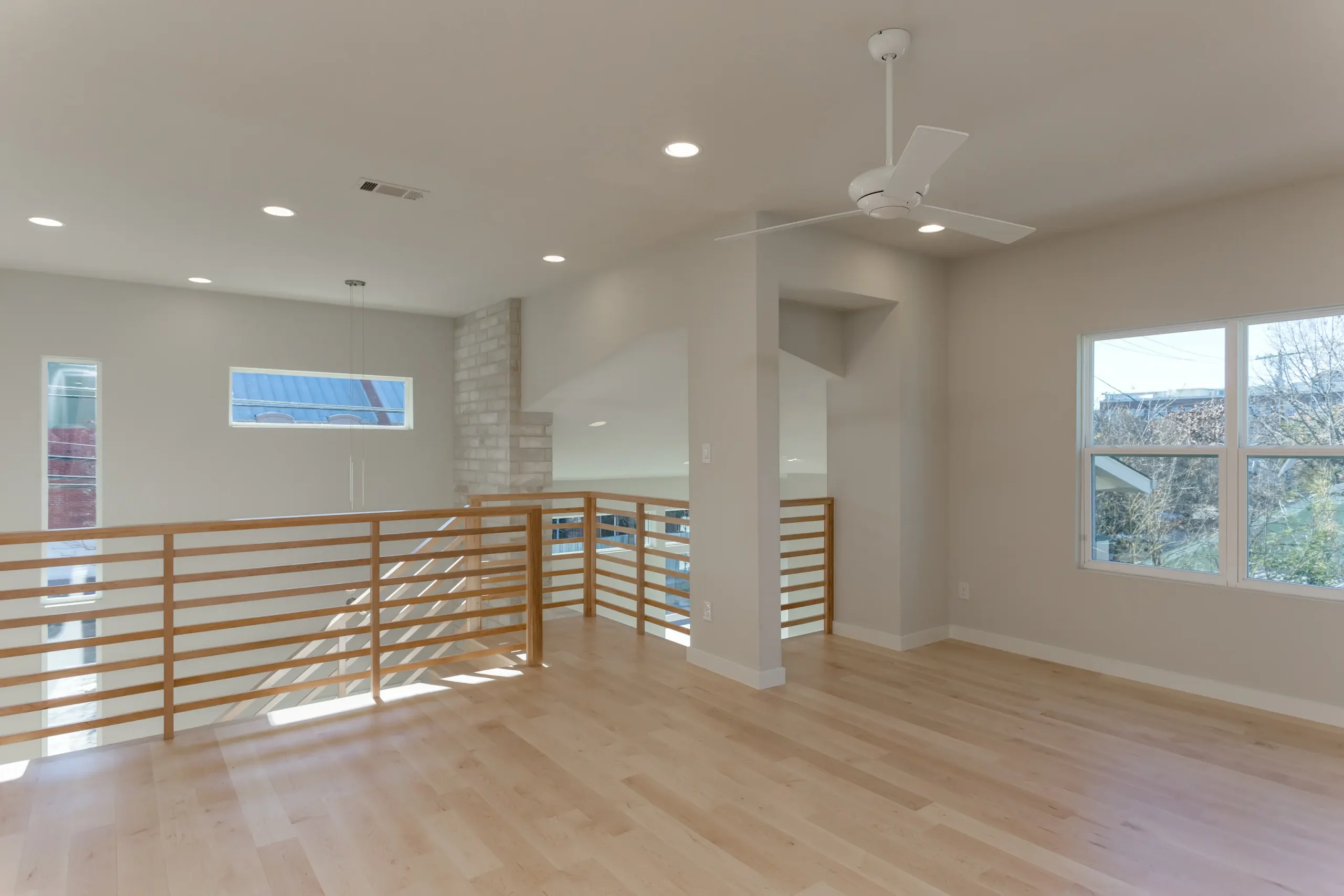 Dallas Townhomes - 2808 Lee St